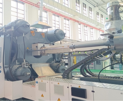 赢(ying)泰T-WIN17500注塑機(ji)